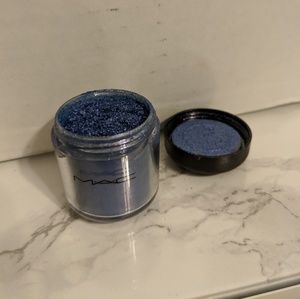 Mac Pigment in Cornflower